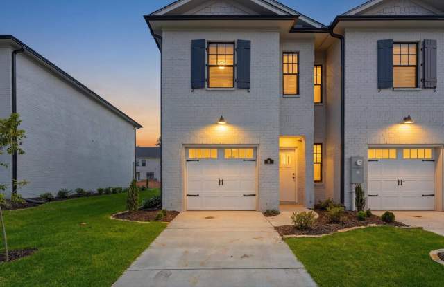 6 Whispering Oaks SW Gallery 4