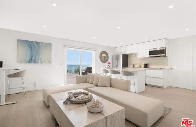 20747 Pacific Coast Highway Gallery 2