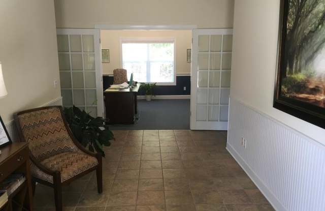 112 Adris Place Gallery 3