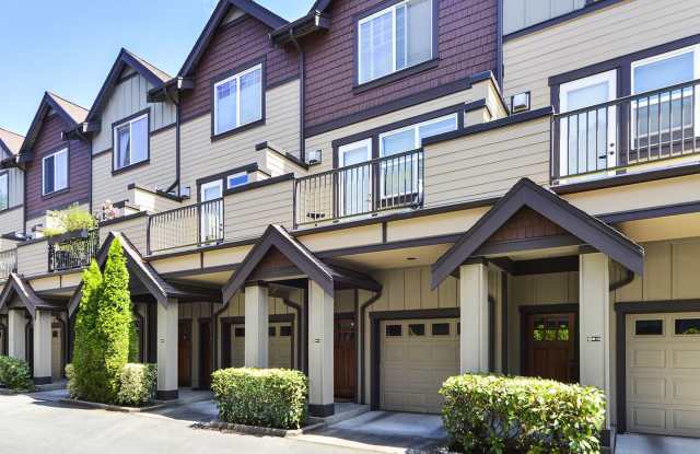 Immacualte Townhouse - Normandy Park - 2 Bed, 2.5 Baths - Garage photos photos