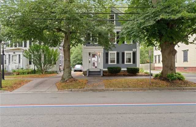 692 Hope Street unit: 2 photos photos