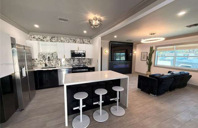 1532 N Andrews Avenue, Fort Lauderdale, FL 33311 Gallery 3