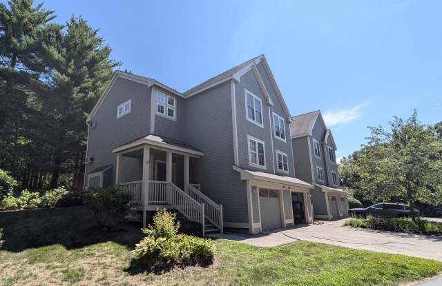 1465 Hooksett Road - 1465 Hooksett Road, Hooksett, NH 03106