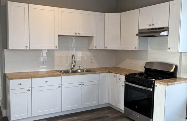 241 Saratoga Street Apt 2 photos photos