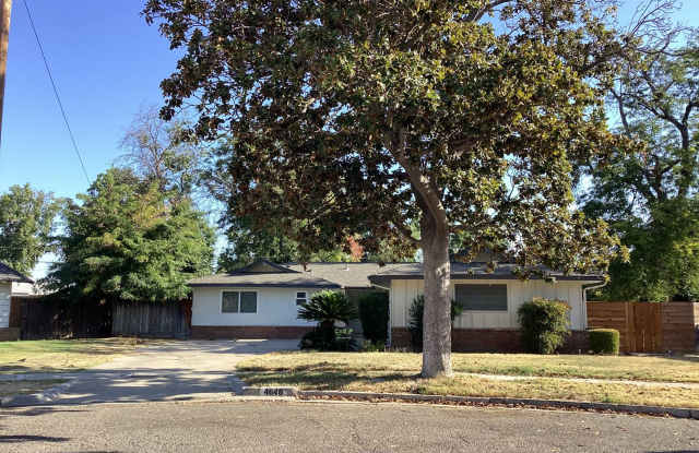 4648 N. 6th Street photos photos