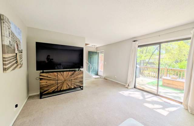 2710 Upland Court photos photos