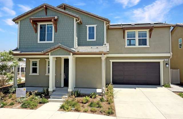Stunning 4B/2.5BA New Build Home in Oceanside! - 742 Kingbird Loop, Oceanside, CA 92058