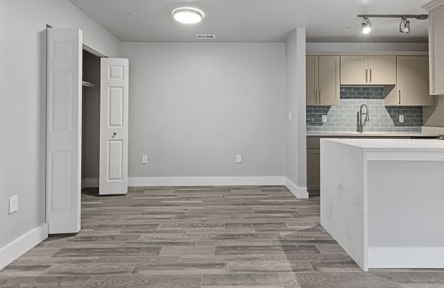 Rock Creek Apartments - Image 3