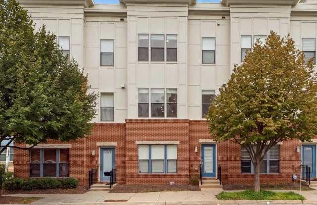 12170 WAVELAND Gallery 1