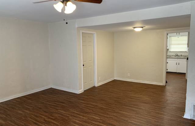 2716 Binyon Ave Gallery 2