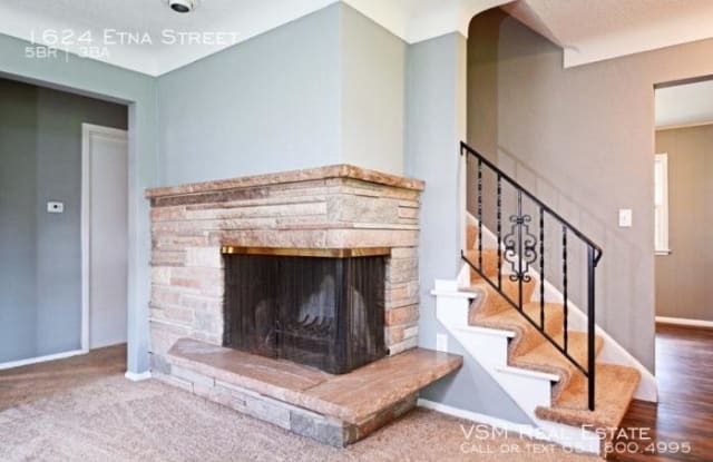 1624 Etna Street - 1624 North Etna Street, St. Paul, MN 55106