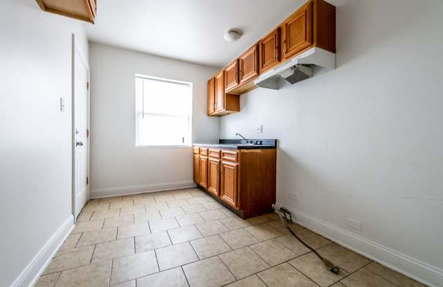 Chicago Lawn Apartments Gallery 4