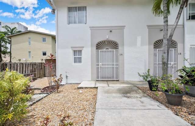 421 SW 3rd St photos photos