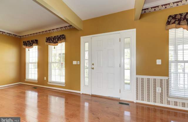 2768 MYRTLEWOOD Drive Gallery 2