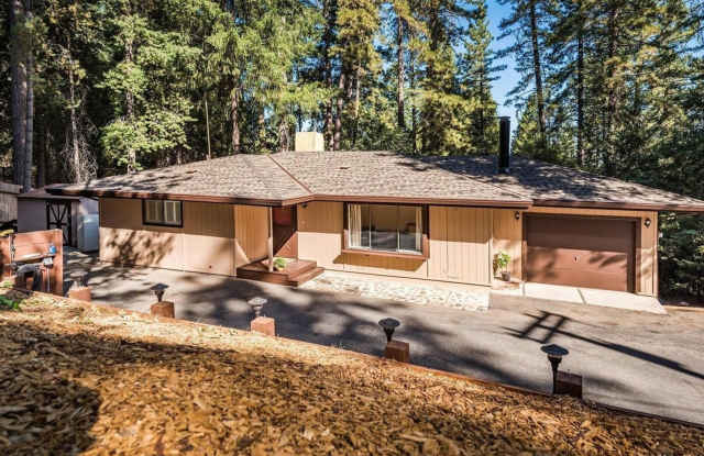Charming 3BR House in Colfax - 358 Alpine Drive, Placer County, CA 95713