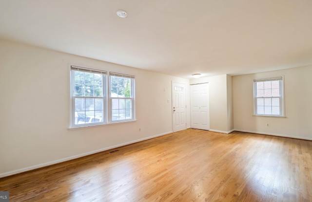 12140 BENTRIDGE Place Gallery 3