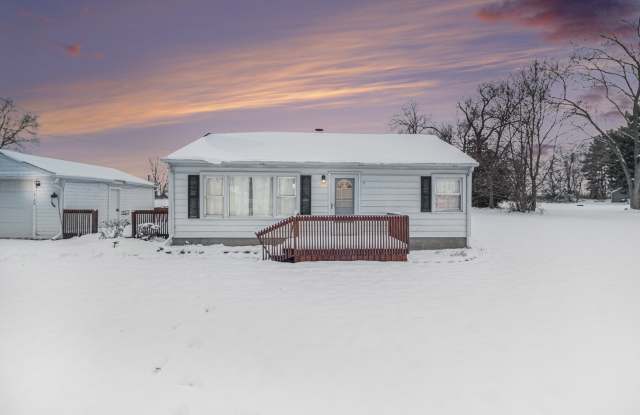 13185 East Old US Highway 12 - 13185 East Old US Highway 12, Washtenaw County, MI 48118