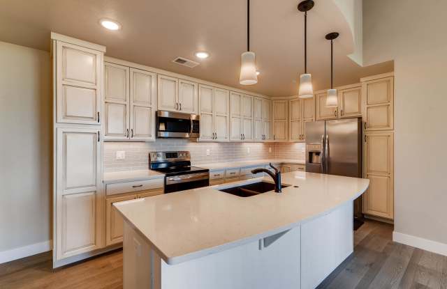 6634 Crystal Downs Dr Unit 203 Gallery 4