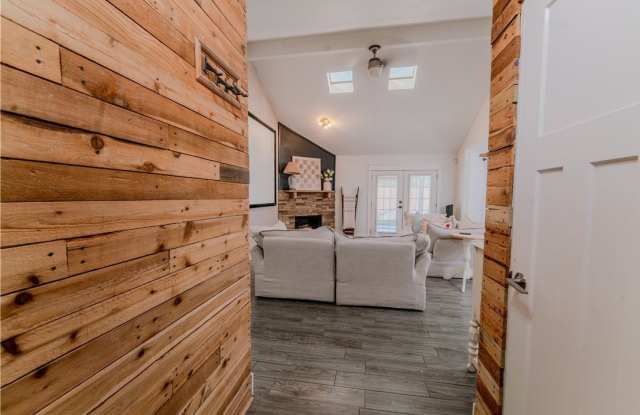 7005 Mansfield Drive Gallery 2