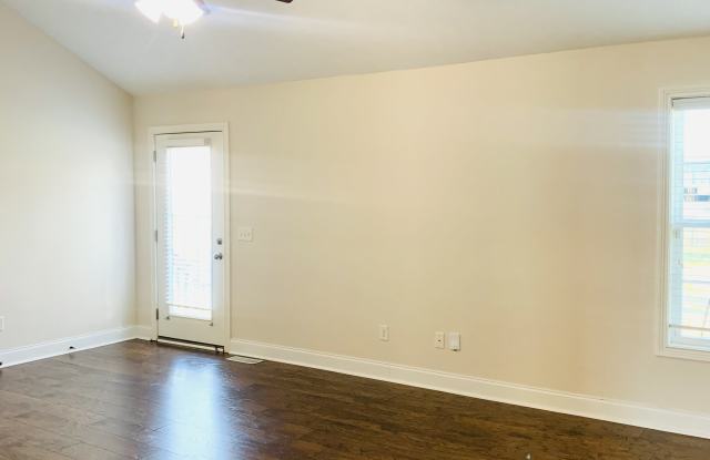 1664 Calgary Way Gallery 3