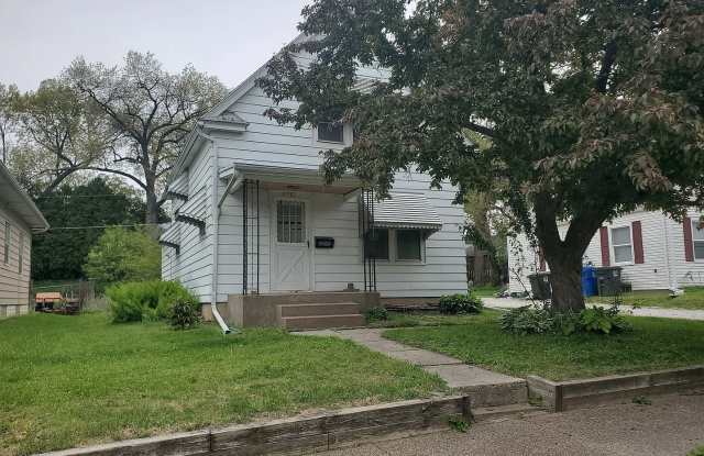 Affordable Moline Apartment in a Prime Quad Cities Location! photos photos