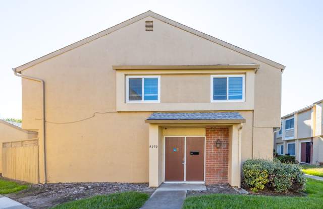 Spacious 4 bedroom home in Union City with a community swimming pool! photos photos