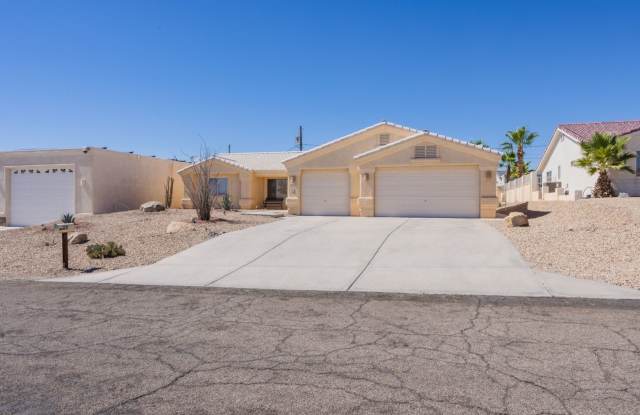 WINTER LHC Vacation Home Gallery 1