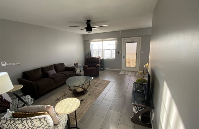 165 Fanshaw D - 165 Fanshaw H, Palm Beach County, FL 33434