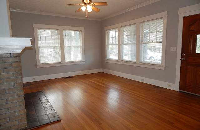 366 Mathewson Pl SW Gallery 3