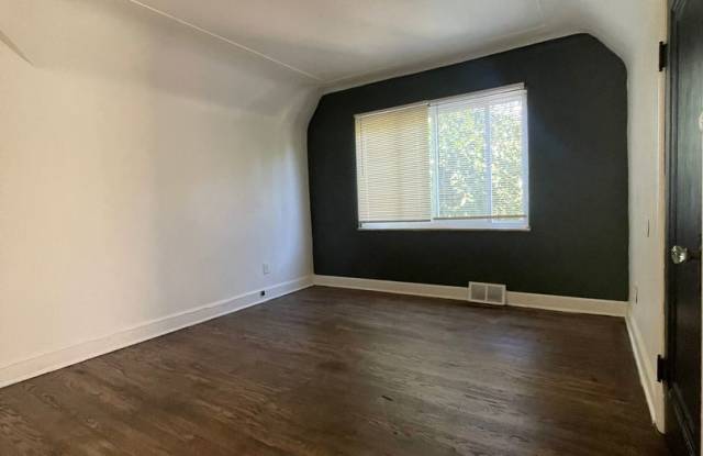16820 Rockdale Gallery 1