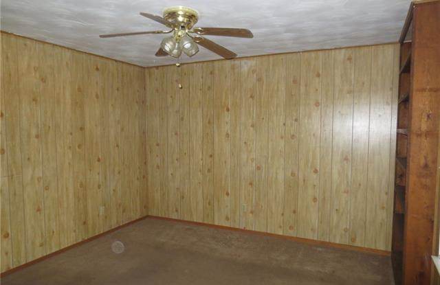 14420 Oakwood Lane Gallery 3