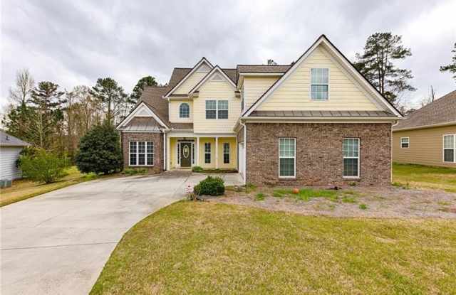 400 S Fortune Way - 400 South Fortune Way, Dallas, GA 30157