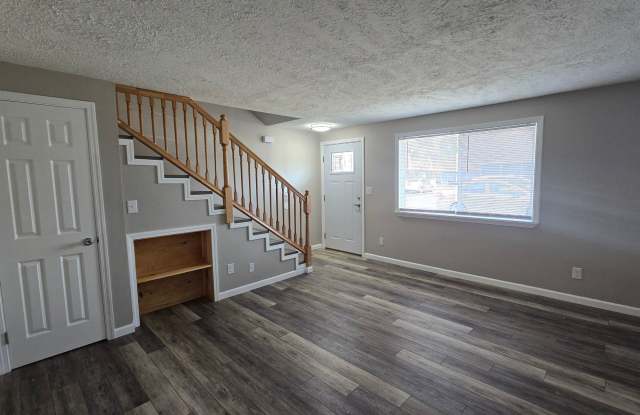 Catalina Apartments Gallery 2