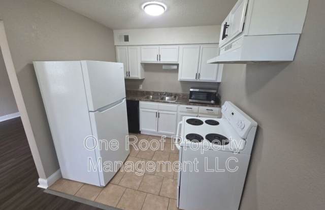 2000 Chateau Dr H Gallery 4