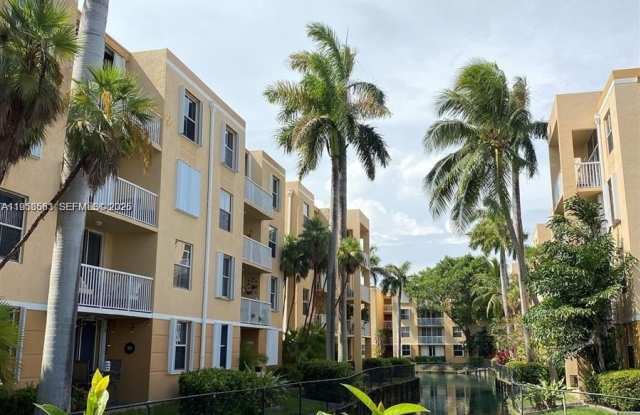 1350 SE 3rd Ave photos photos