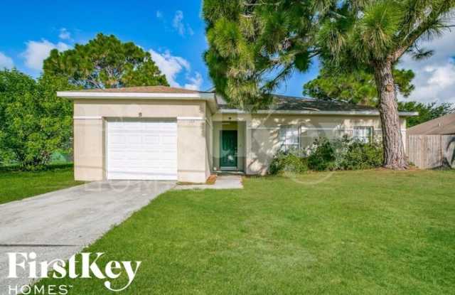 154 Mabry Street - 154 Mabry Street, Sebastian, FL 32958