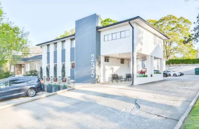 235 W Pike photos photos