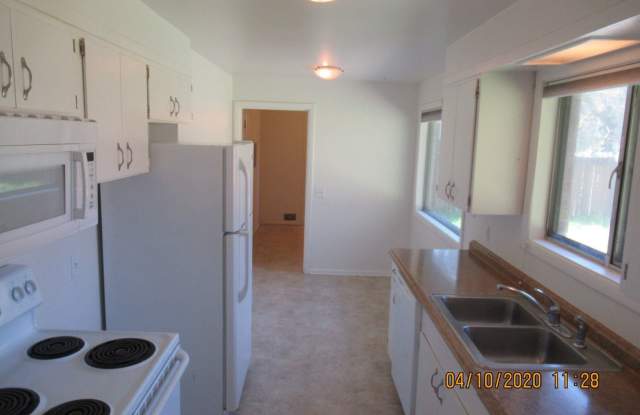 11710 Woodbine Ln SW Gallery 4