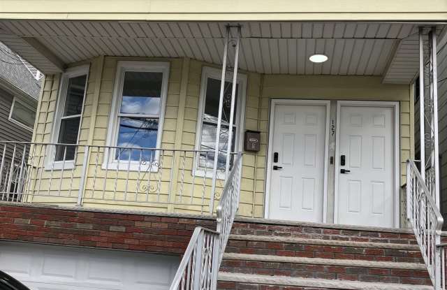 127 WEST 51ST ST photos photos