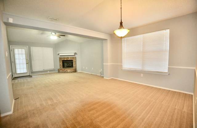 For Lease! Nice 3 -2-2 Brick Home In Briarwood. Great Location with Easy Access To I-20. Gallery 3