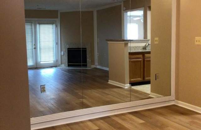 8941 TOWN CENTER CIR #2-103 Gallery 4