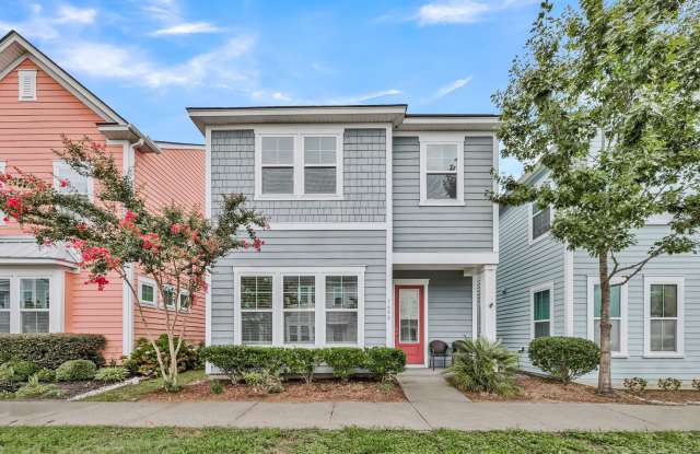 Charming Partially Furnished 3BR/2.5BA Home in the Heart of Park Circle — Available for Quick Move-In! photos photos