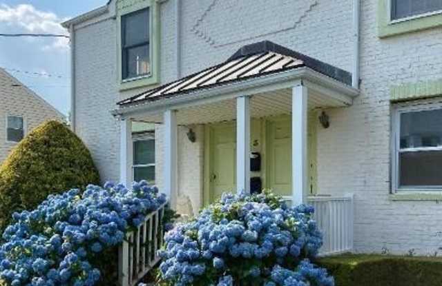 3 Cedar Avenue unit: Upstairs photos photos