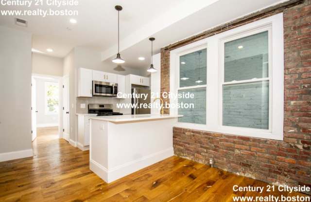 142 Chelsea St. photos photos