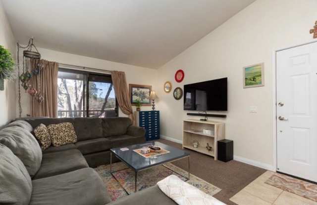 Upstairs 2 Bedroom 2 Bath Condo Available in El Cajon, Rancho Area photos photos