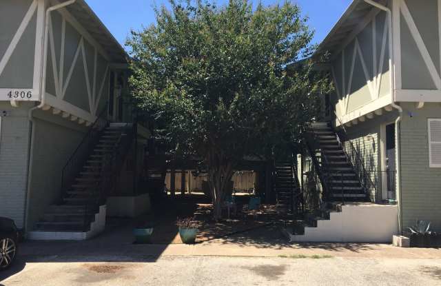 AVAILABLE: 2 BR-1 BA Hyde Park Condo / Laminate Wood Floors / Close to UT and Downtown photos photos AVAILABLE: 2 BR-1 BA Hyde Park Condo / Laminate Wood Floors / Close to UT and Downtown photos photos