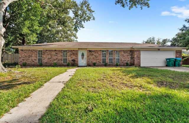2315 Robert Drive photos photos
