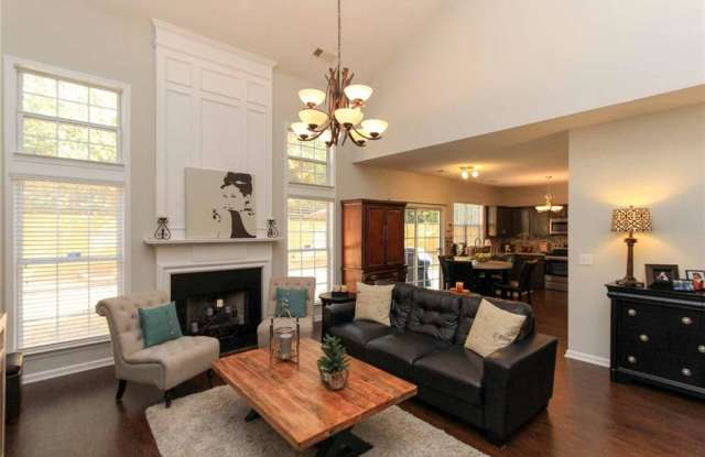 745 Soneley Court Gallery 3