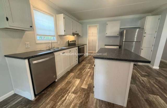 Gorgeous 3/2 Brooksville Available Now ! photos photos