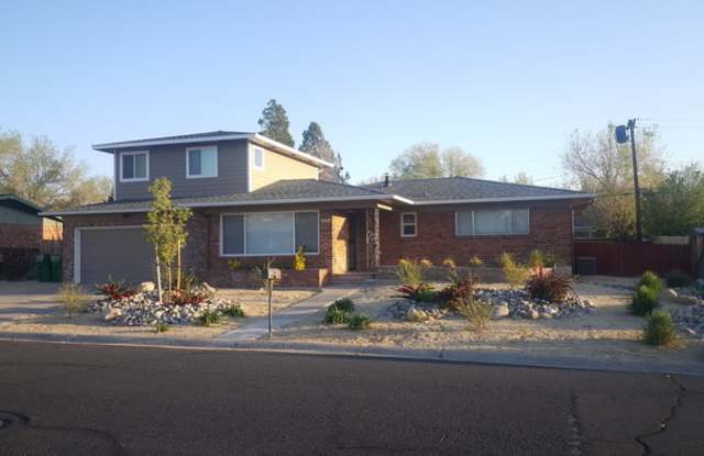 1465 Romero Way - 1465 Romero Way, Reno, NV 89509